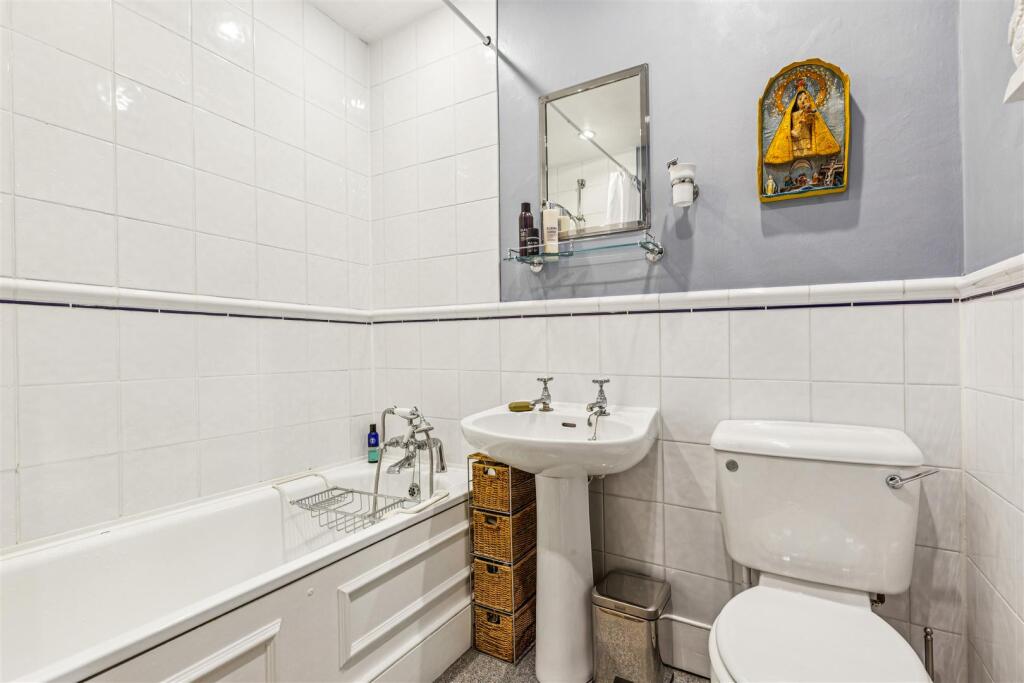 Spring Grove, W4 - FOR SALE