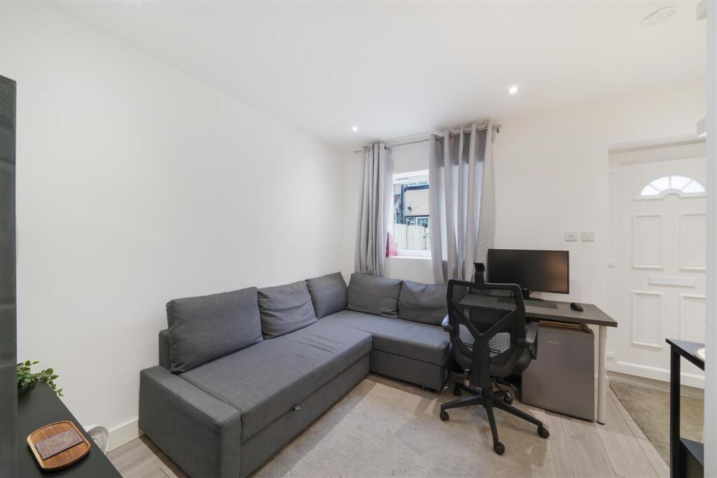 510 Whitton Avenue West - 7Imc6yFzJLkQccM3fIY8.jpg