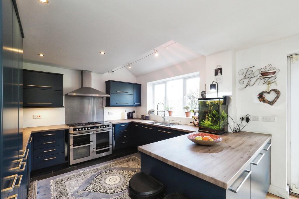 Breathtaking Open Plan Kitchen/Dining and Family Space