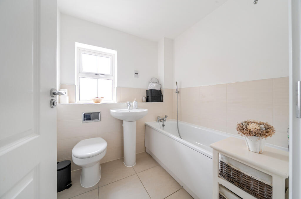 1365630-24-68ee64...