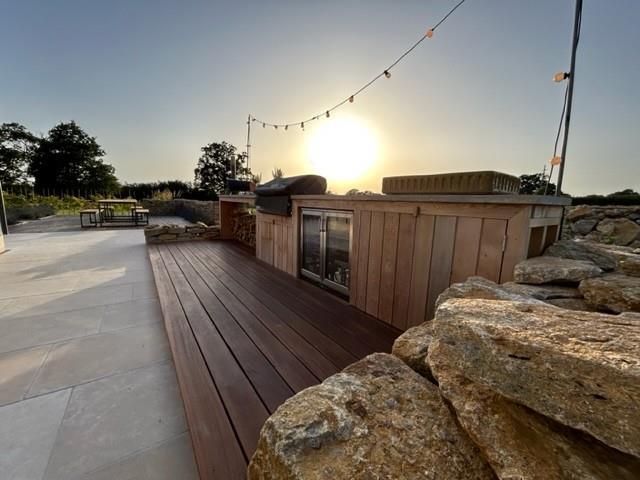 Outdoor kitchen