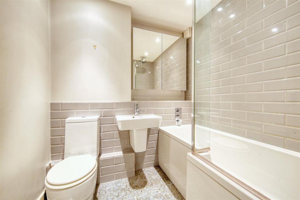 4_brunel_lodge_34_vicarage_crescent_image7_19600_4