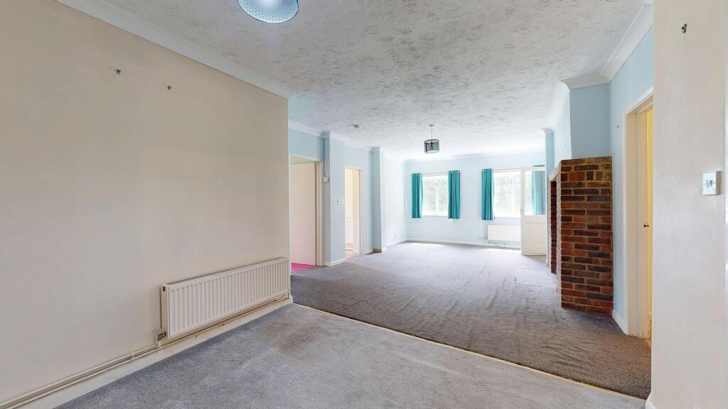 Hopewell, Chapel Woods, Charing, Ashford, Kent, TN27 0NP