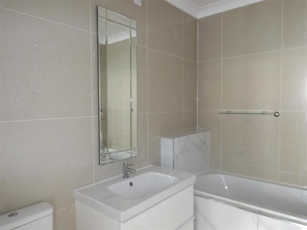 Master En-Suite