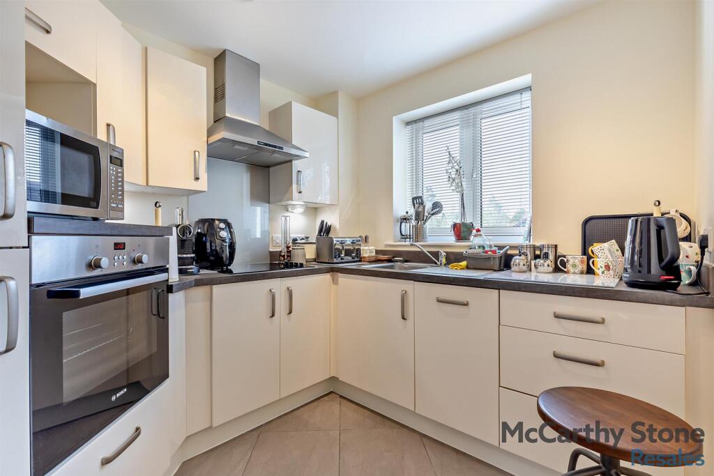 8668608-interior17-800.jpg