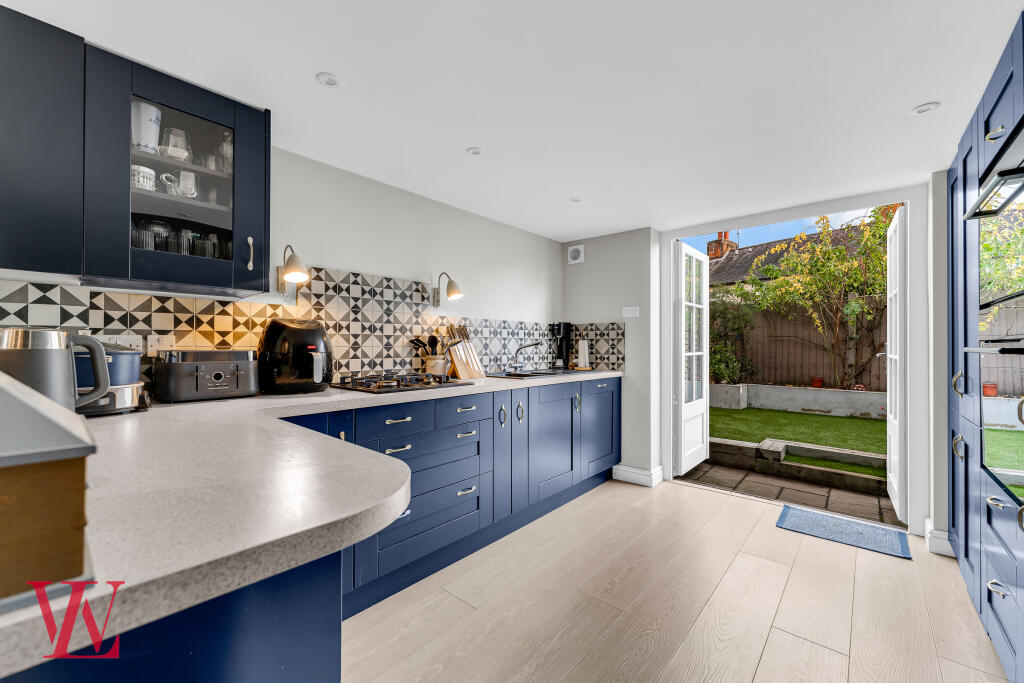 Kitchen / Breakfast Room