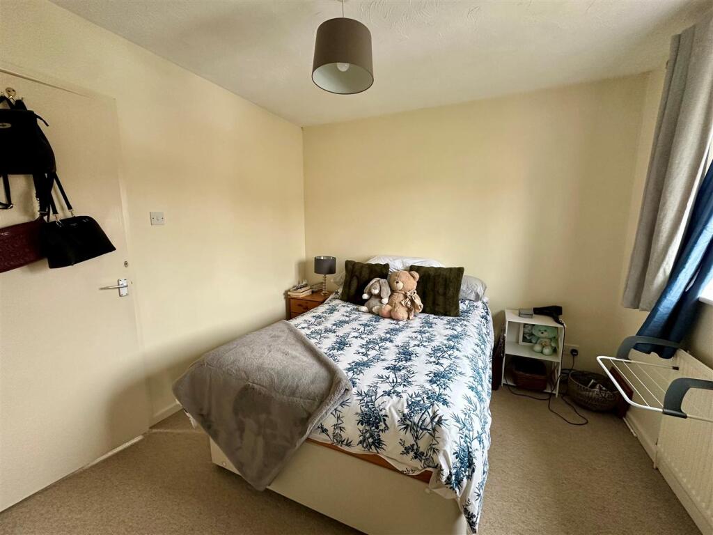 Main Bedroom 2.jpg