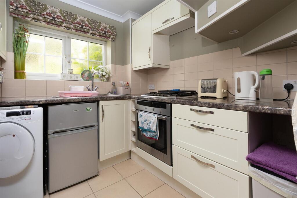 7 Spring Road, Barnacle (9).jpg