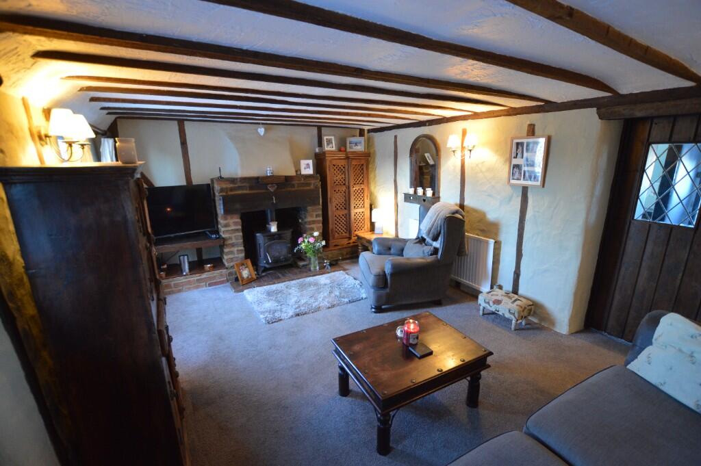 Lounge To Front