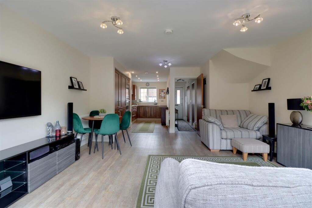 14 TAMORTH DRIVE-10.jpg