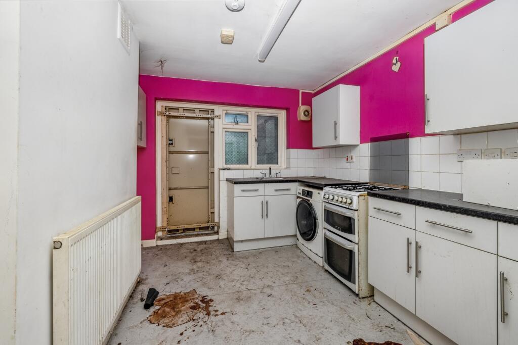 74 Lyal Road, Bow London E3 5QQ