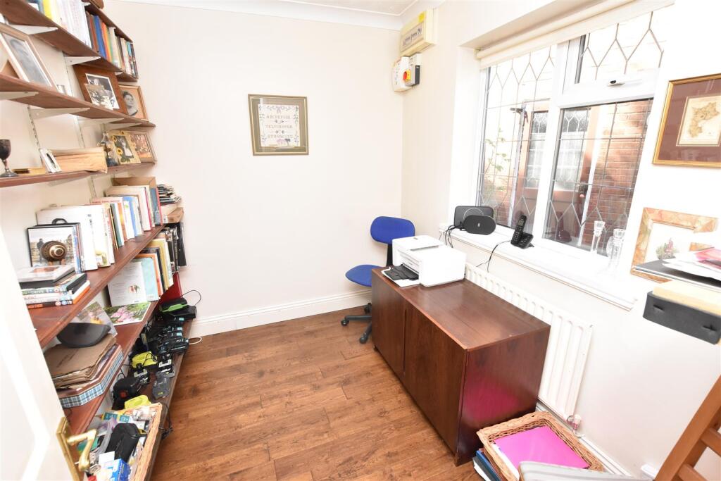 DSC_0464 - Copy (5).JPG