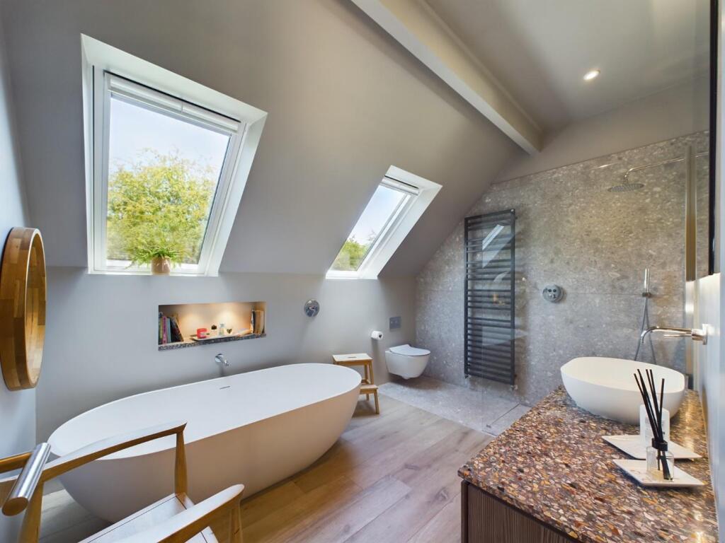 LUXURY &amp; RELAXATION.jpg