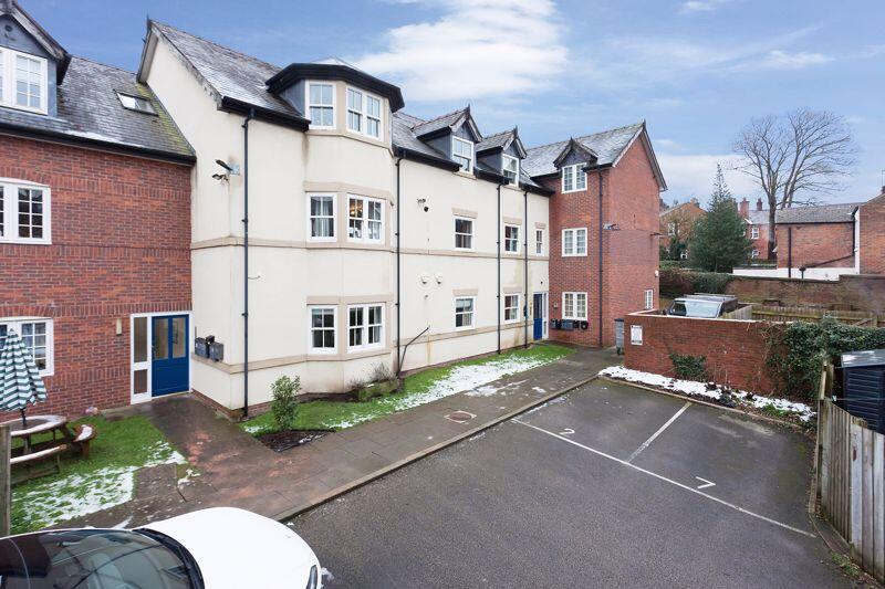 EXTERIOR &amp; PARKING