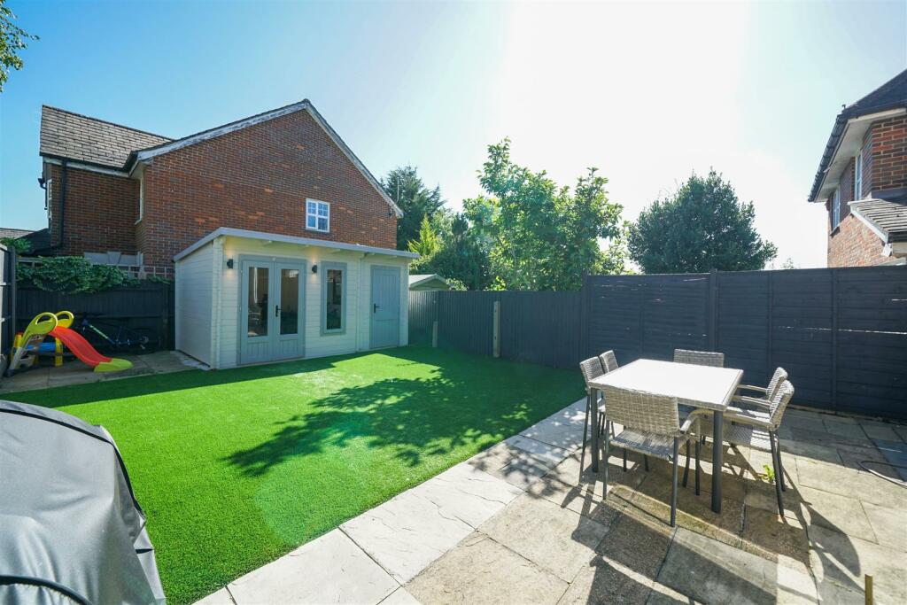 39 Fielders Way, Shenley - 99mXnJ76gnZy3WrtZ5aH.jp