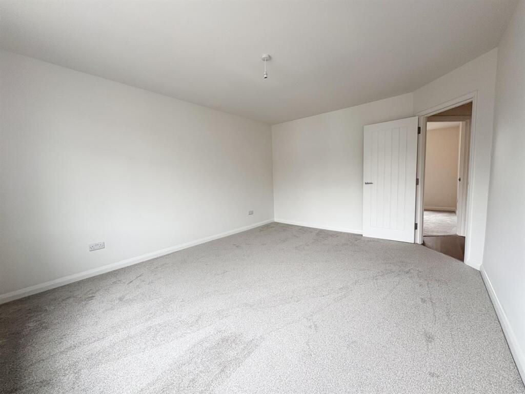 Bedroom1-1.jpg