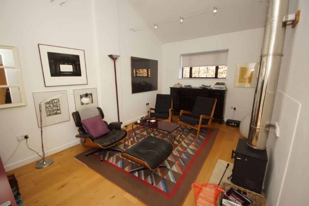 4 Manor Farm Barns - Sitting Room.jpg