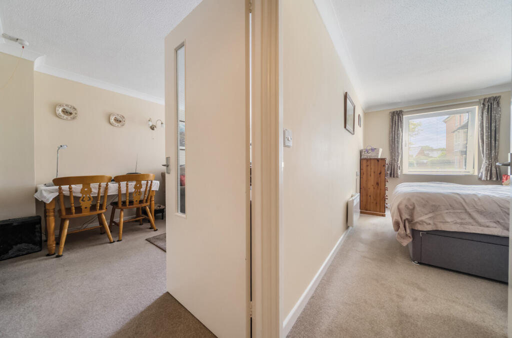 1316292-19-685d3b...