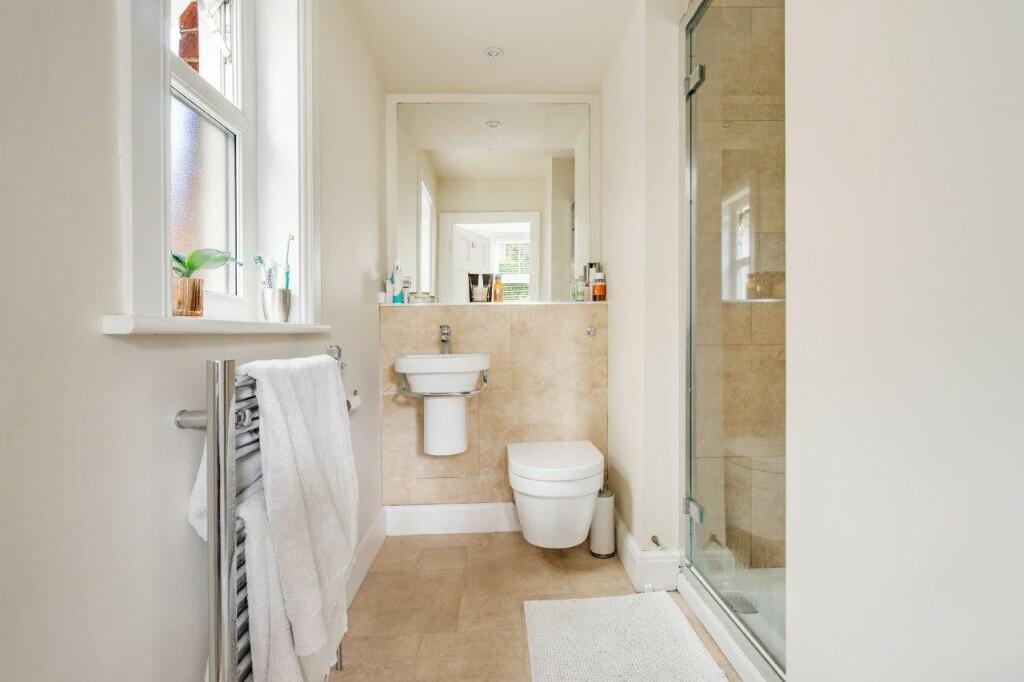 Ensuite