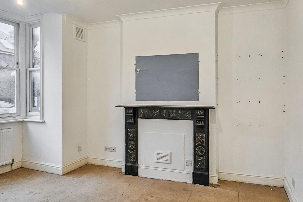 97A Stanlake Road, Shepherd's Bush, London W12 7HQ