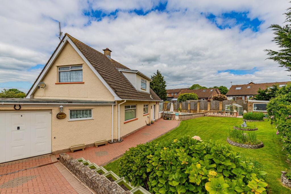 Wimbourne Crescent 14-2.jpg