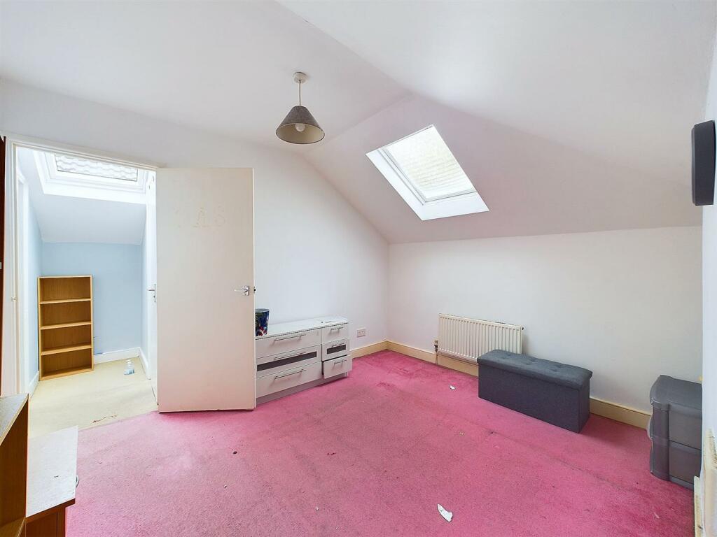 12 - 2 X 2-Bed Maisonette In Montpelier.jpg