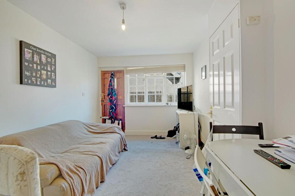 Flats A B and C, 165 French Street, Sunbury on Thames, Surrey, TW16 5JY