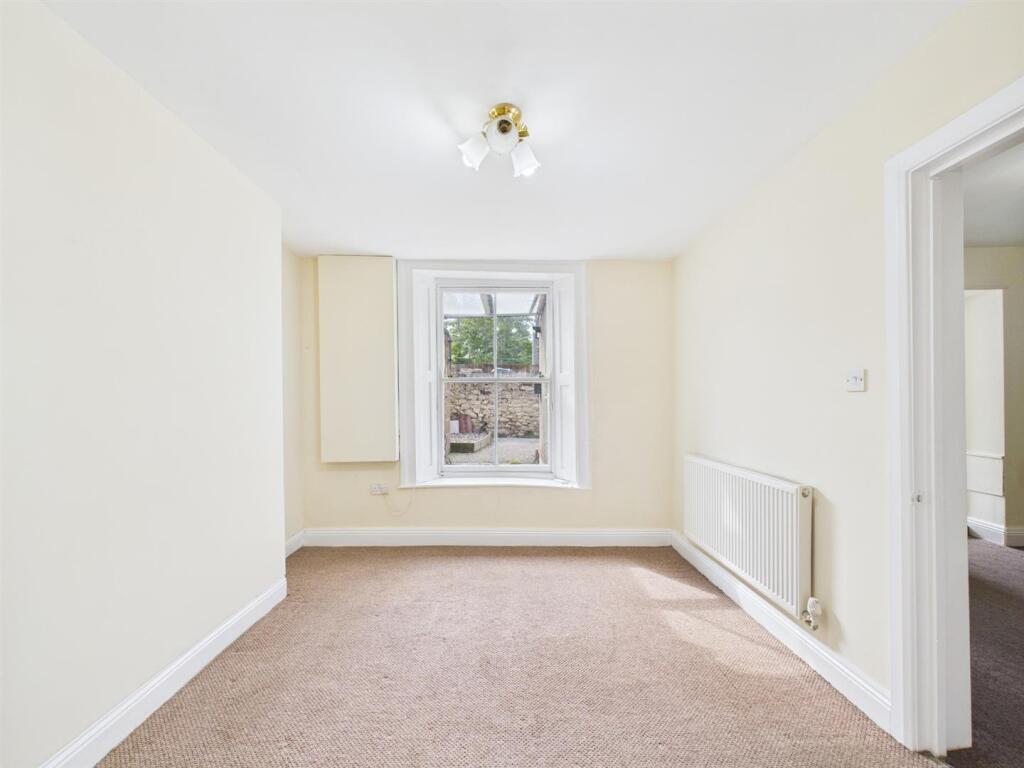 8 - Flat with parking for Auction, Weston-super-Ma