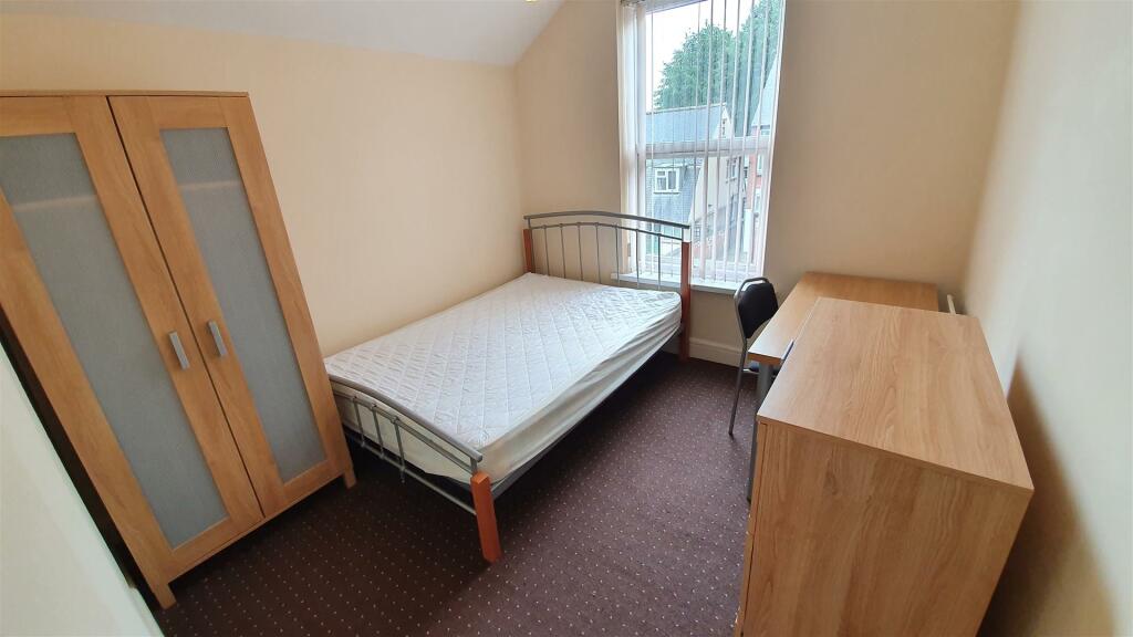 3-Bedroom-FirstFloor-Rear (1).jpg