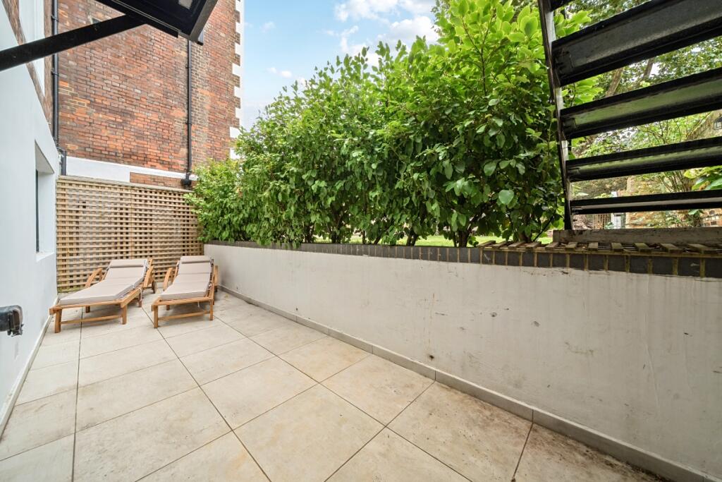 1362896-10-68e652...