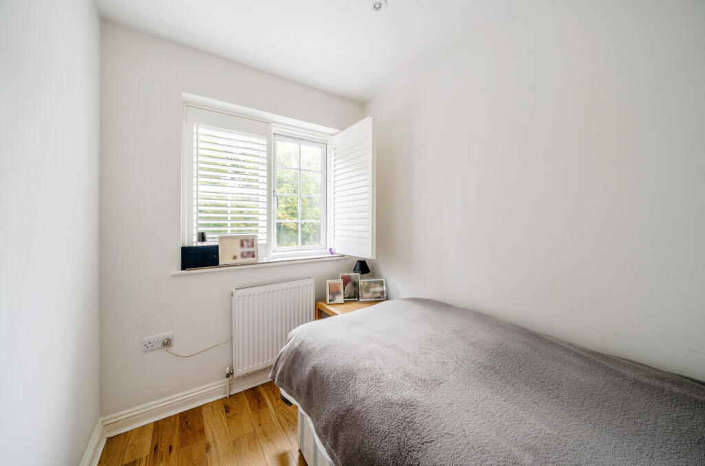 1328938-5-6880ddd...