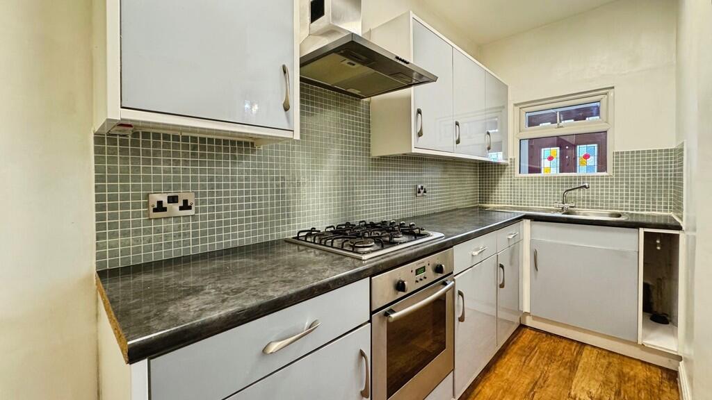 561c7e7c--41F6-8A...