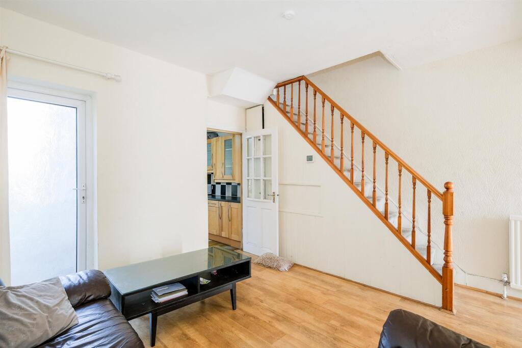 112 Holbrook road-5_web.jpg