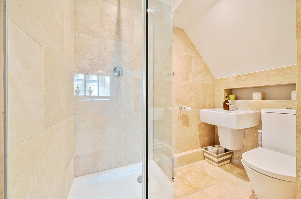 1298096-50-682dd3...