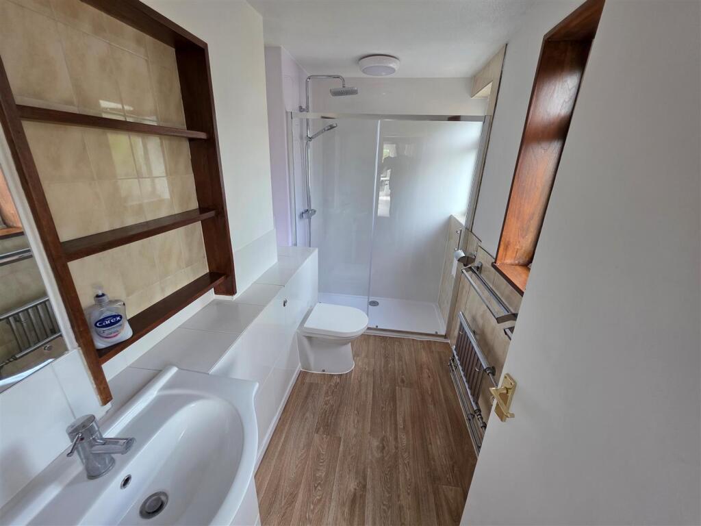 new cloackroom.jpg