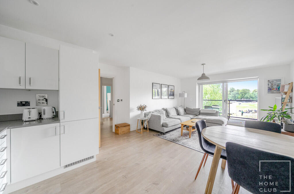 bf18c463-371a-426...