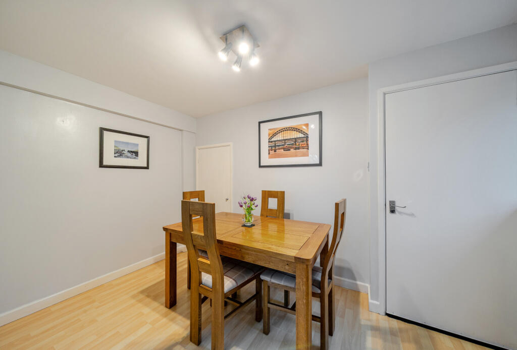 1386626-18-693ffb...