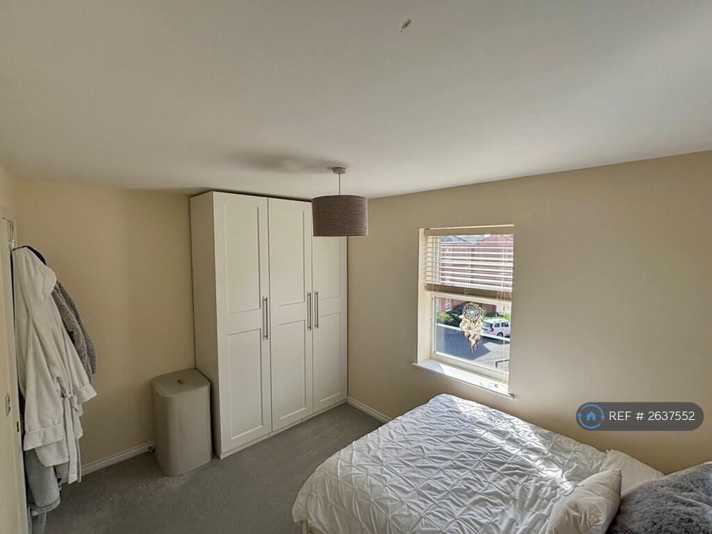 Bedroom 1 (Furnished)