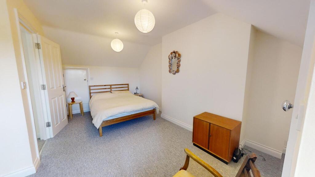 28-Easton-Square-08072024_154614