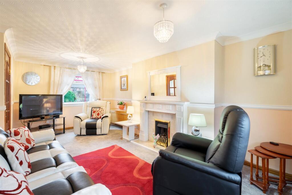 284Woodhall-01 - Copy.jpg