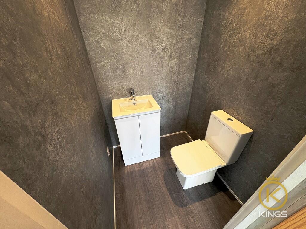 2 Carpenter Close...
