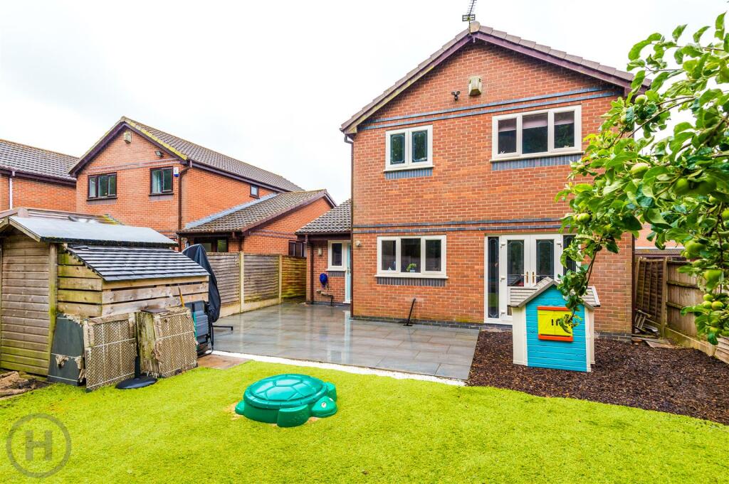 Rear Garden (4).jpg
