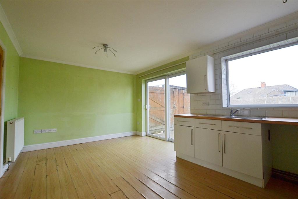 kitchen 3.JPG