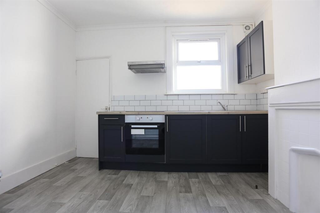 GFF, 19, Sandown Road (13).JPG