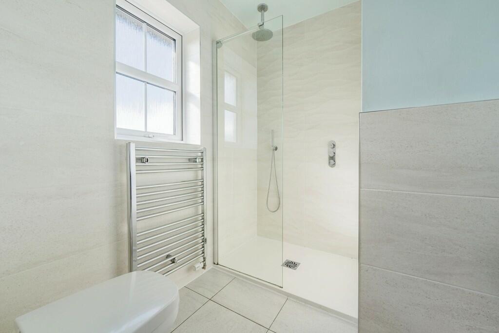 En-Suite Shower R...