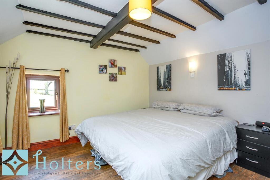 Bedroom 1 Angle 1.jpg