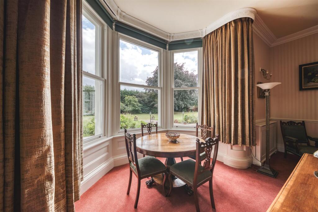 Stunning Drawing Room