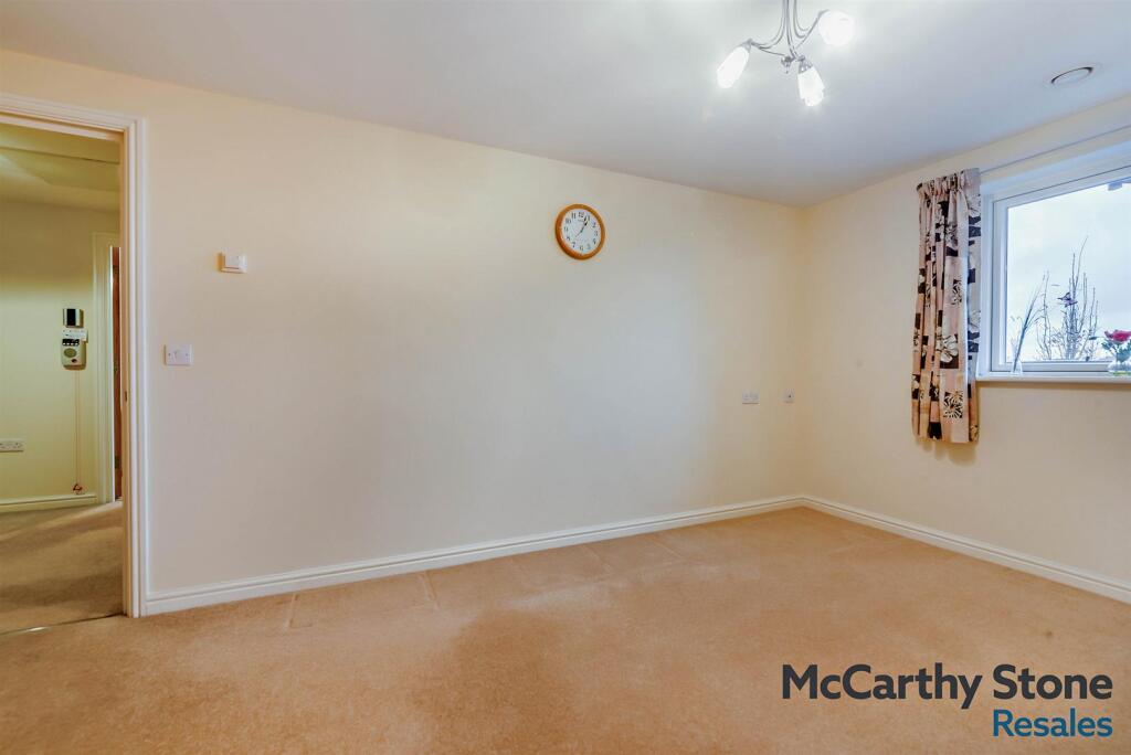 8630326-interior06-800.jpg