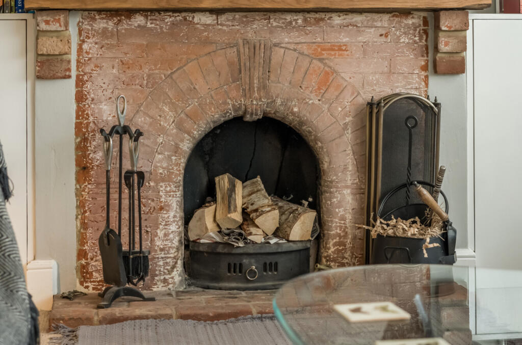 1385074-12-6925cc...