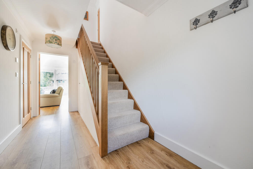 1349827-11-68c3fc...